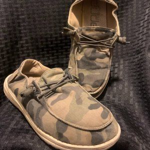 Camouflage Hey Dudes